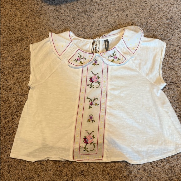 Anthropologie Cream Blouse with Floral Embroidery - Picture 4 of 5